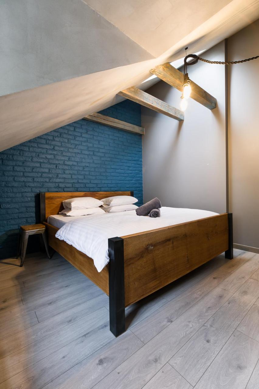 Wicked Weasel Hostel Riga Esterno foto