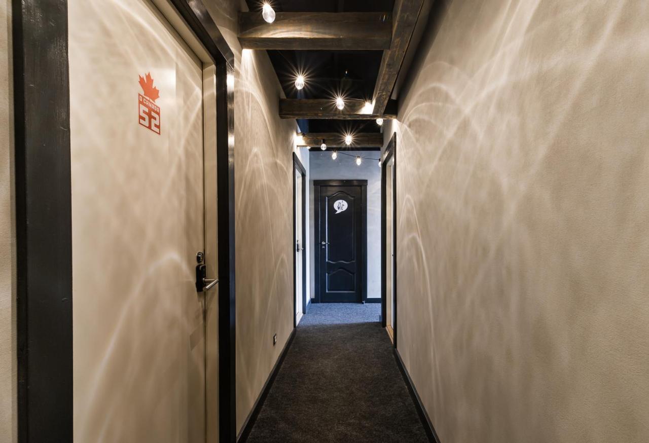 Wicked Weasel Hostel Riga Esterno foto
