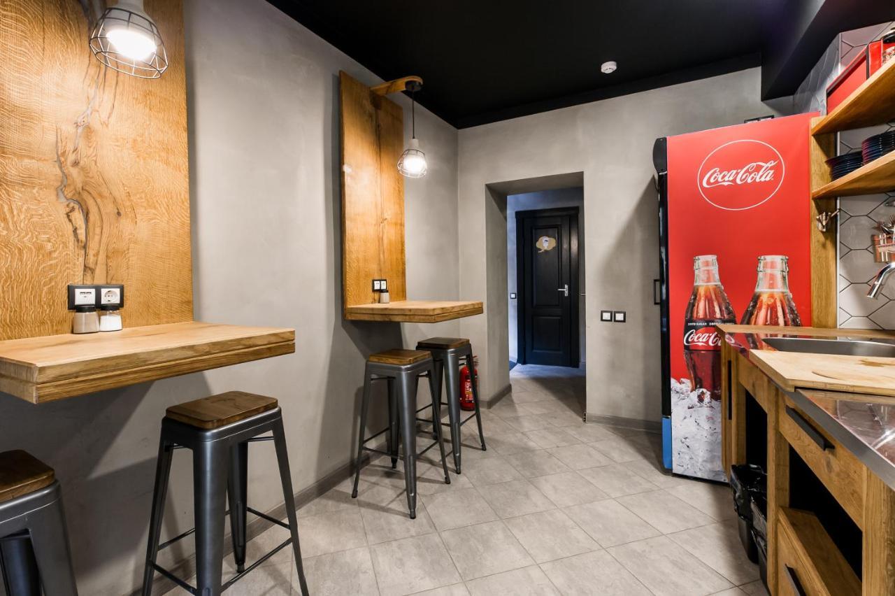 Wicked Weasel Hostel Riga Esterno foto